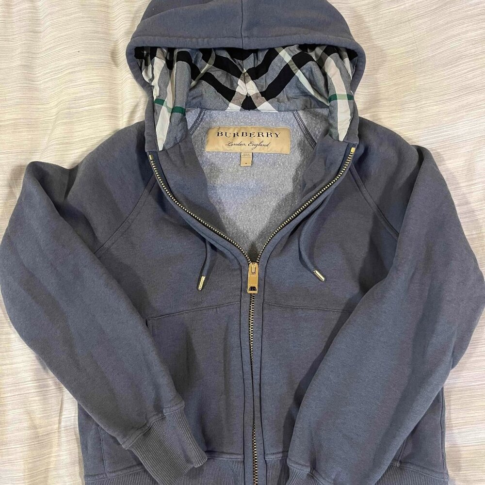 Burberry sweatshirt